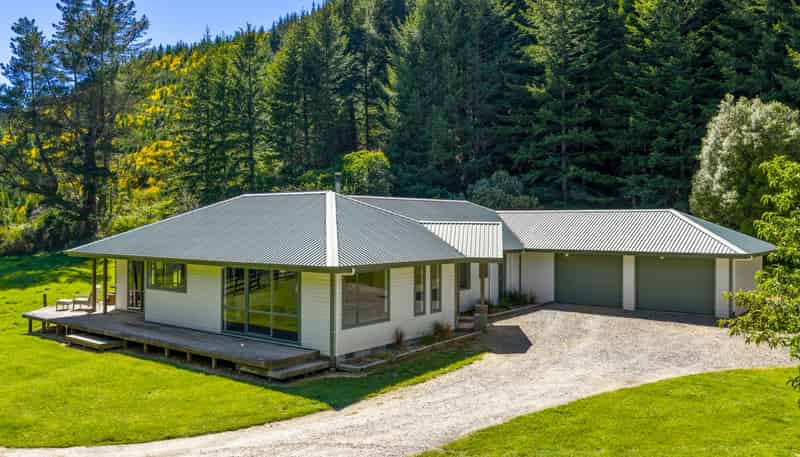 1005 Onamalutu Road, Onamalutu