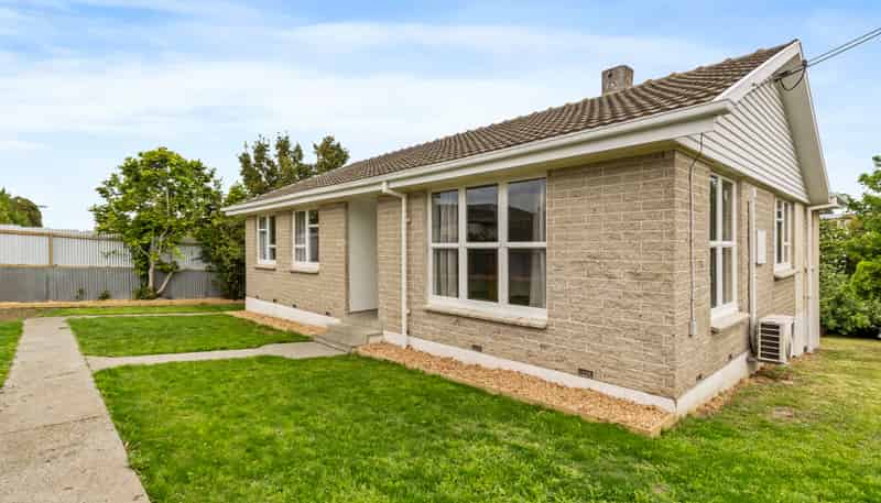 33A Usk Street, Marchwiel