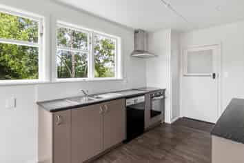 33A Usk Street, Marchwiel