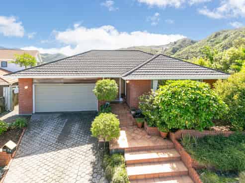 39 Satara Crescent, Khandallah