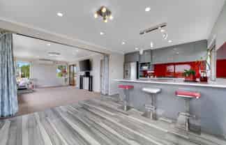 7 Tatariki Street, Rosehill