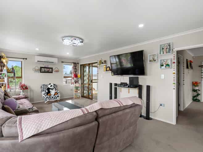 7 Tatariki Street, Rosehill