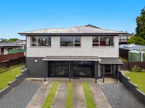 7 Tatariki Street, Rosehill