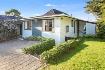 32a Transom Close, Porirua
