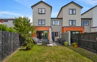 8/6 Onekiritea Road, Hobsonville