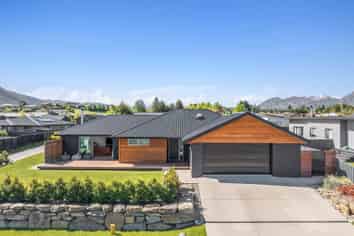9 Brewster Crescent, Lake Hawea