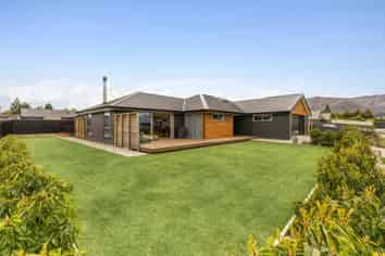 9 Brewster Crescent, Lake Hawea