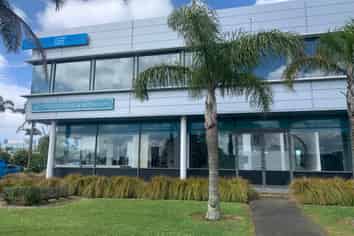 High-Profile Ground Floor Office or Showroom 