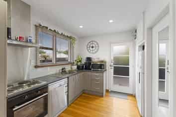 2/37 Lochee Road, Upper Riccarton