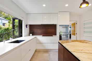 24 Isobel Road, Greenhithe