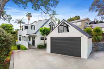 24 Isobel Road, Greenhithe