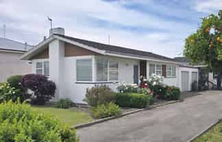 4/417 Avenue Road West, Hastings