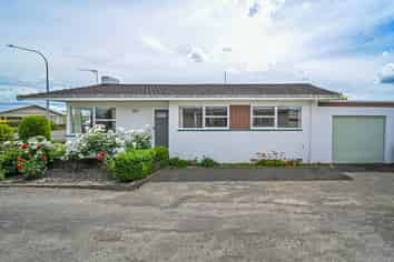 4/417 Avenue Road West, Hastings