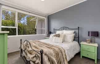 11 Goodwin Drive, Rosehill