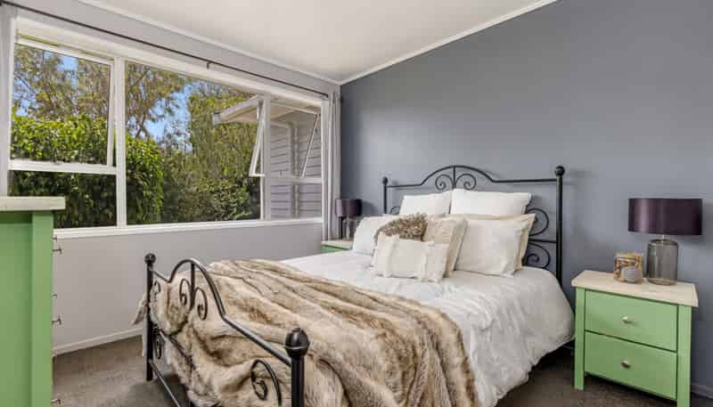 11 Goodwin Drive, Rosehill