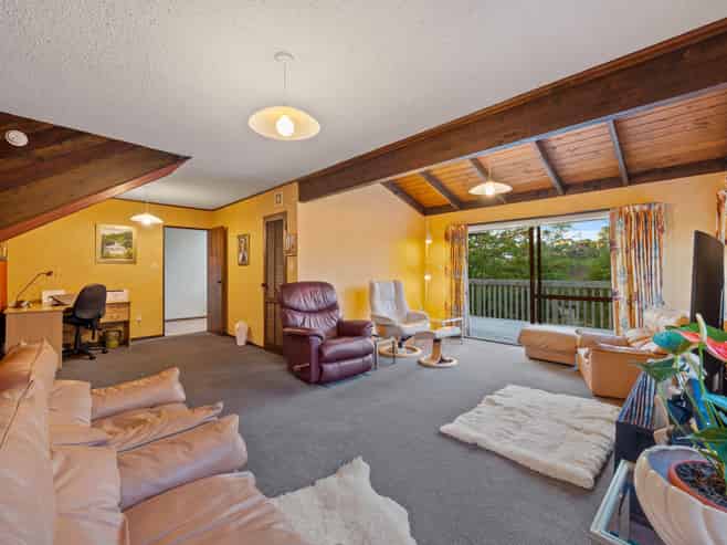 13A Eastwood Rise, Browns Bay