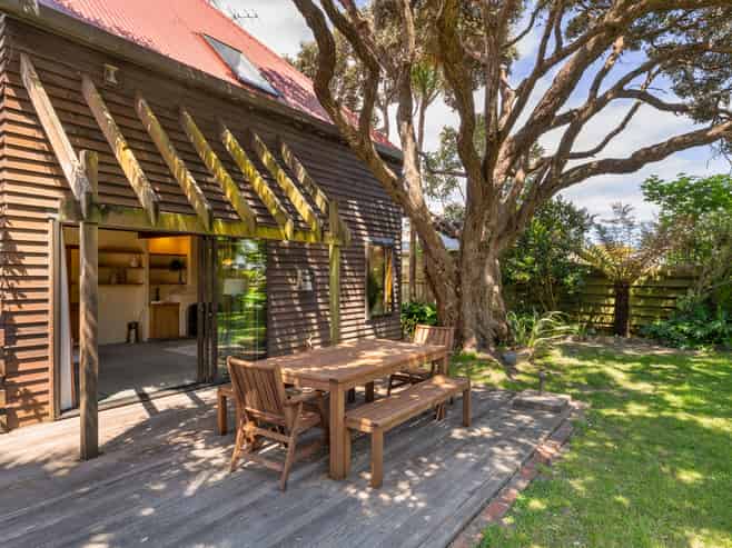 14A Epuni Street, Epuni