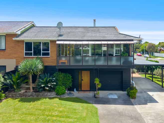 2/54 Luton Avenue, Sunnyhills