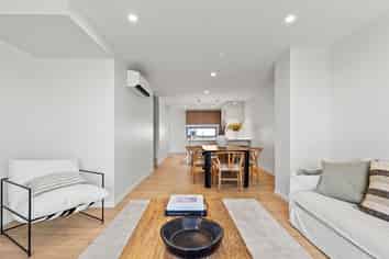 2/146 Edgeware Road, Saint Albans