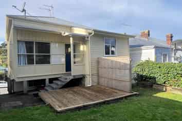 a/24 Owen Street, Newtown