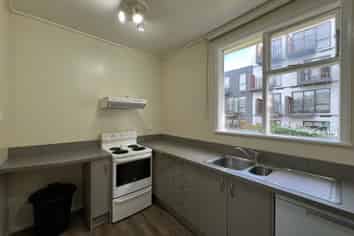 a/24 Owen Street, Newtown