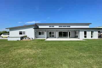183 Longlands Road East, Havelock North