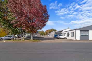 Industrial storage unit