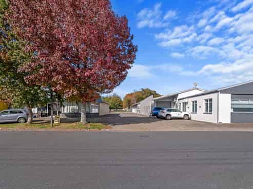 Industrial storage unit