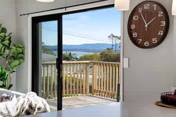 2/234 Rangatira Road, Beach Haven