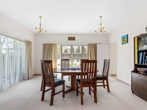 6 Daffodil Grove, Carterton