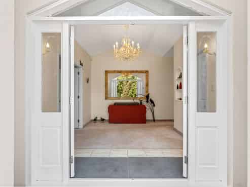 6 Daffodil Grove, Carterton