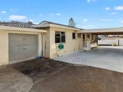 17C Pah Road, Papatoetoe