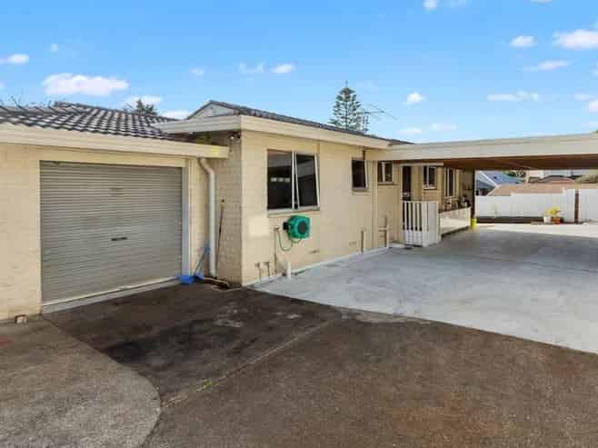 17C Pah Road, Papatoetoe