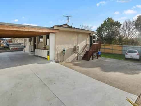 17C Pah Road, Papatoetoe