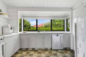 2 Kathleen Street, Parkvale