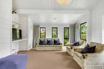 2 Kathleen Street, Parkvale