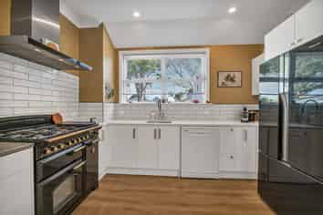 16 Glen Almond Street, New Plymouth