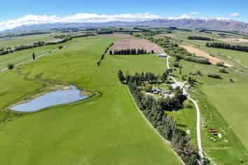 387 Kyeburn-Hyde Road and Preston Road, Kyeburn