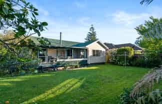 2/114 Clevedon Road, Papakura