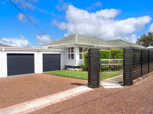 31 Riverside Road, Orewa