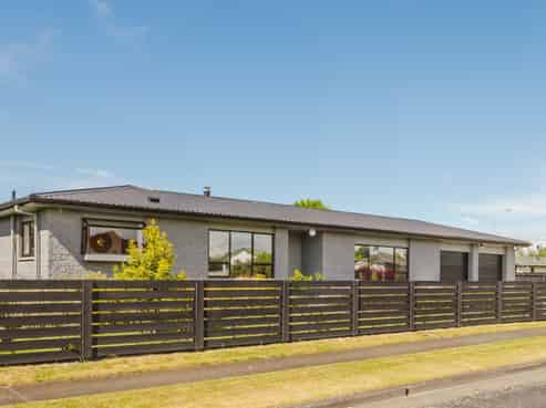 2 Willow Grove, Waipukurau