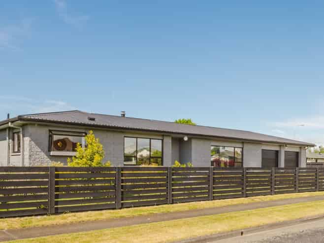 2 Willow Grove, Waipukurau