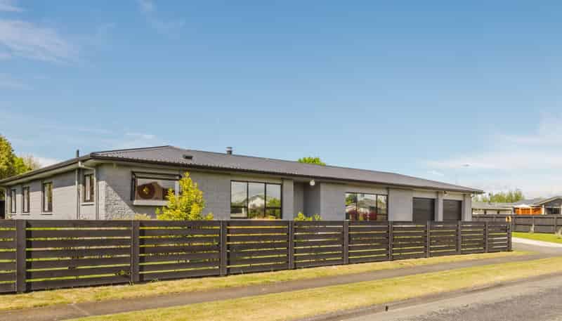 2 Willow Grove, Waipukurau