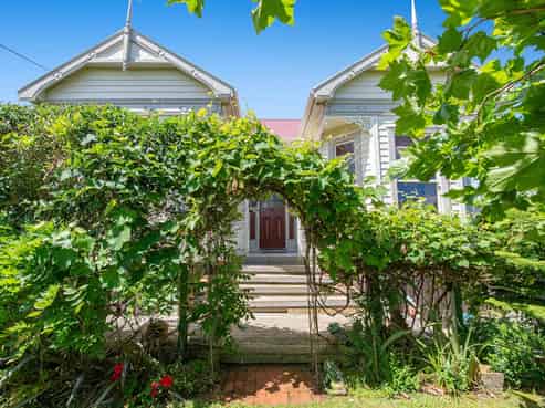 5 Downer Street, Helensville