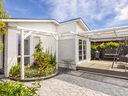 2/18 Packe Street, EDGEWARE