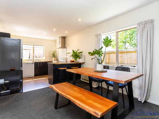 2/196 England Street, Linwood