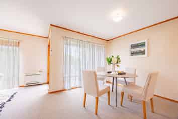 2/411 Eastbourne Street East, Hastings