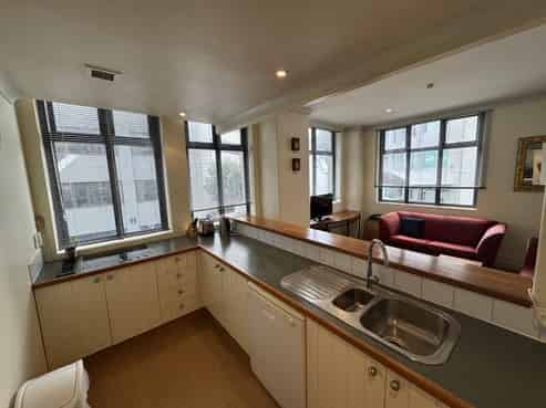 2f/16 The Terrace, Wellington Central