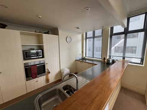 2f/16 The Terrace, Wellington Central