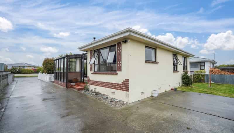 22 Arundel Crescent, Strathern